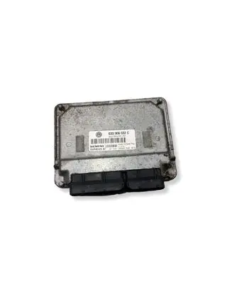 Volkswagen Polo IV 9N3 Engine control unit/module 03D906032C 3PD2501 5WP4012407