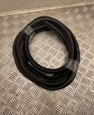 Jeep Grand Cherokee (WJ) Front door rubber seal 