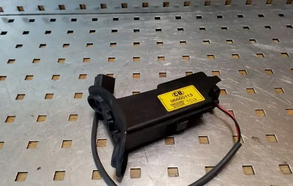 Opel Antara Fuel tank cap lock 96660113