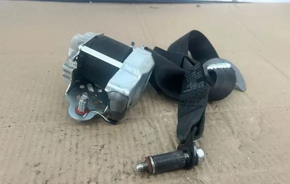 KIA Sorento Front seatbelt 888102P450