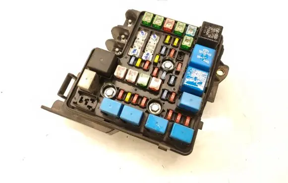 KIA Ceed Fuse module 919501H020