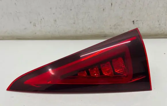 Mercedes-Benz GLE W167 Tailgate rear/tail lights A1679060007