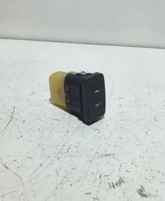 Ford Mondeo Mk III Electric window control switch 14529