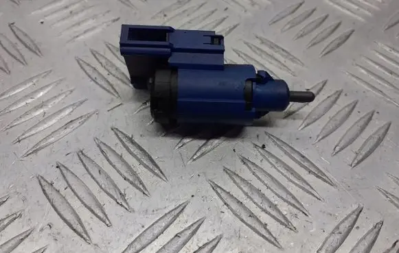 Skoda Fabia Mk1 (6Y) Clutch pedal sensor 1J0927189