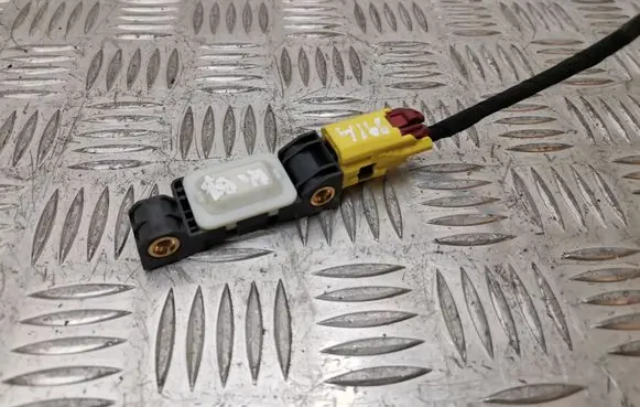 Audi A4 S4 B7 8E 8H Airbag deployment crash/impact sensor 8E0959643C