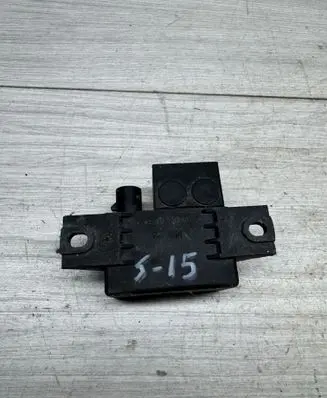 Mercedes-Benz C W203 Charging relay A0025426419 0332002167 12V100A