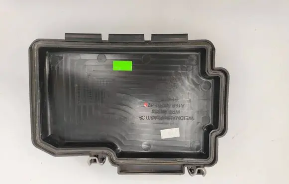 Mercedes-Benz GL X166 Fuse box cover A1665400182 WPF50924 18567321