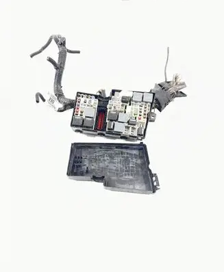 Ford Kuga II Fuse box set AV6T14A142AB AV6T14A142 21184