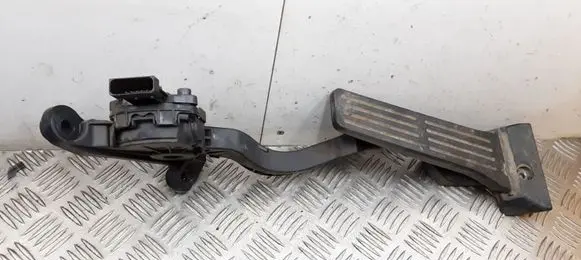 KIA Ceed Accelerator throttle pedal 32700