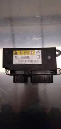 Opel Insignia A Airbag control unit/module 13503645 404376B2 AST6M5T000350315
