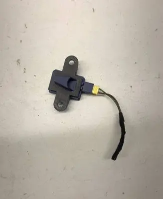 Mercedes-Benz E W212 Airbag deployment crash/impact sensor A2128205026 2812RRR