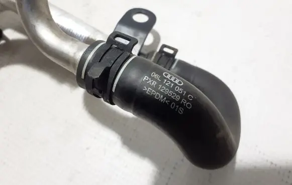 Audi A6 S6 C8 4K Air intake hose/pipe 06L121051C
