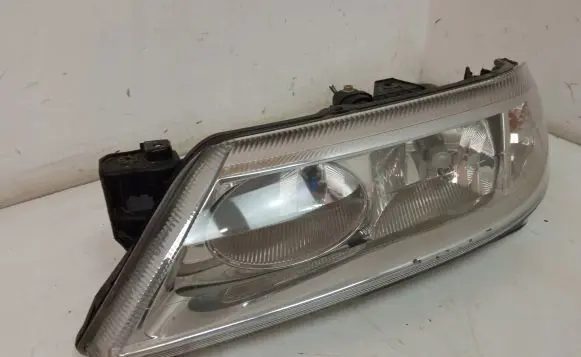 Renault Laguna II Headlight/headlamp 8200002846
