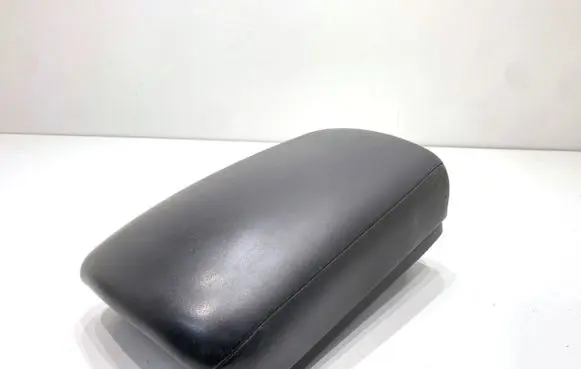 Nissan Qashqai Armrest