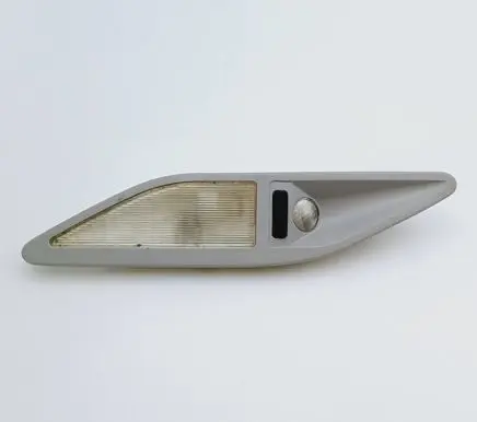 BMW 5 E39 Rear seat light 8363611