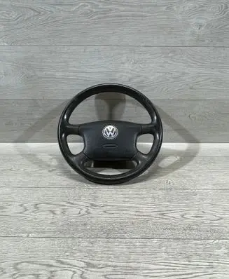 Volkswagen PASSAT B5.5 Steering wheel 