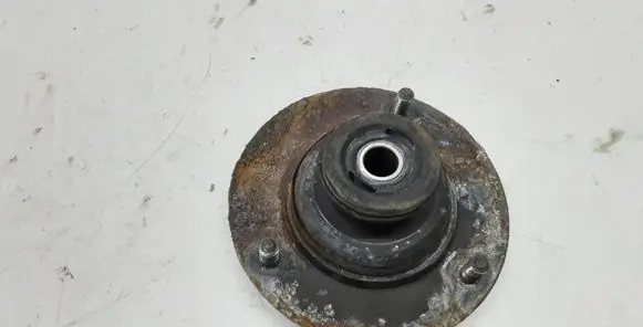 Land Rover Freelander Front upper strut mount 