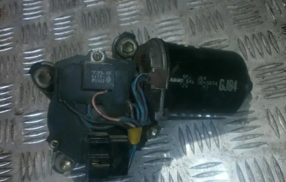 Mazda 626 Wiper motor