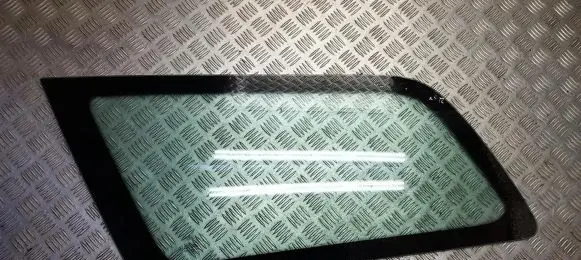 Ford Focus Rear side window