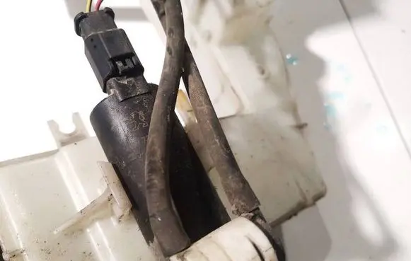 Peugeot 508 Windscreen/windshield washer pump 9672630780