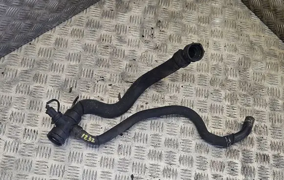 Audi A4 S4 B6 8E 8H Coolant pipe/hose 8E0121049N