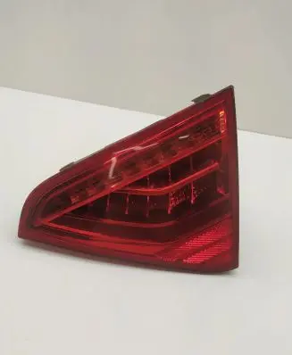 Audi A5 8T 8F Tailgate rear/tail lights 8T0945094C
