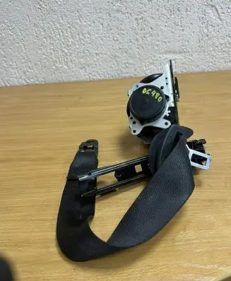 Mercedes-Benz GLC X253 C253 Set of seat belts 622765800 D6480