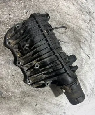 Ford Focus Intake manifold 1047092S01