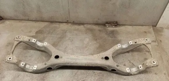 Audi Q7 4L Rear subframe 7L8512369