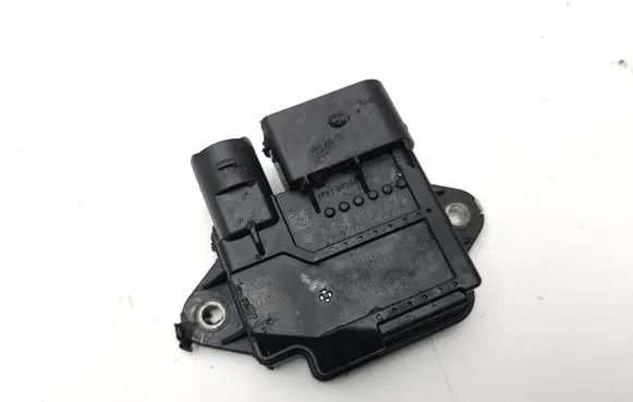 Mercedes-Benz E W213 Glow plug pre-heat relay A6549001300
