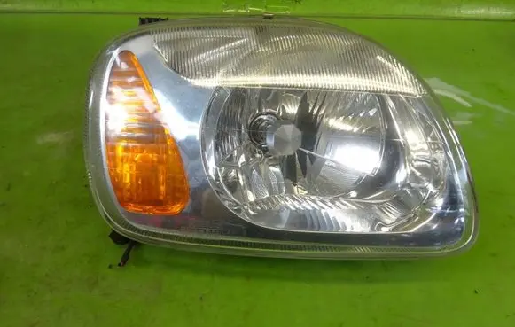 Nissan Micra Headlight/headlamp 260101F511 67752025