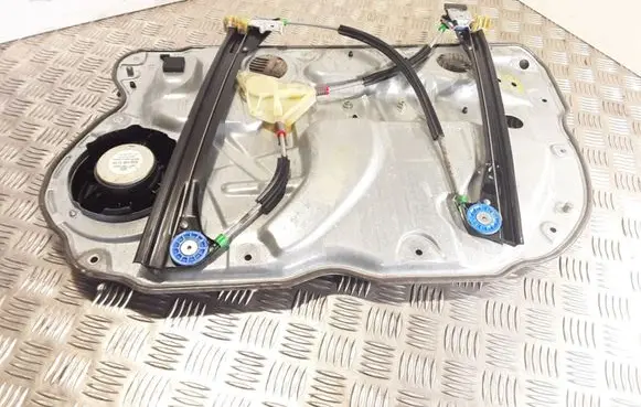 Volkswagen Polo IV 9N3 Front window lifting mechanism without motor