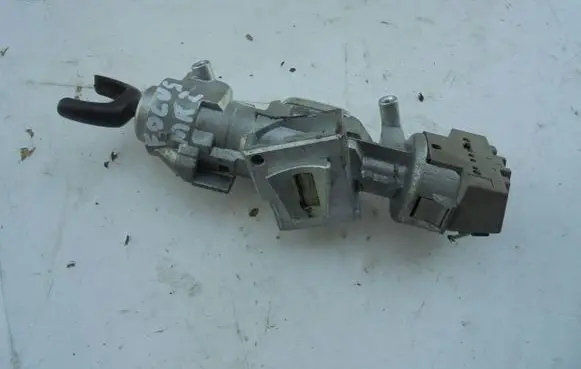Ford Focus Ignition lock