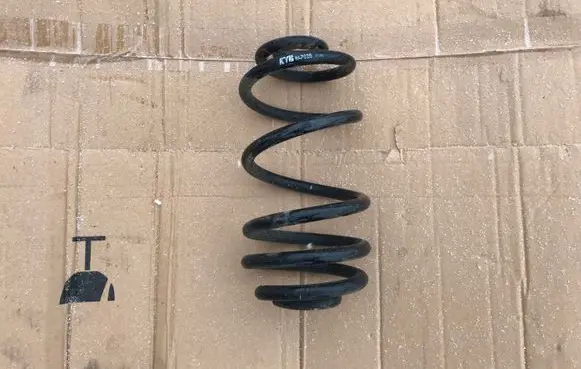 Opel Insignia A Rear coil spring 13276204 13276205 13302432