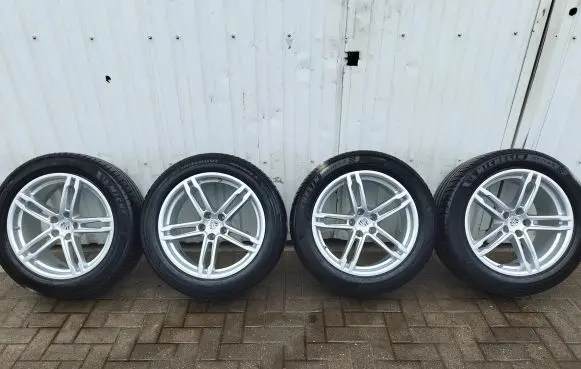 Porsche Macan (95B) R19 alloy rim 95B601025FR