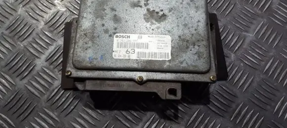 Peugeot 406 Engine control unit/module 9630403280 0261204651
