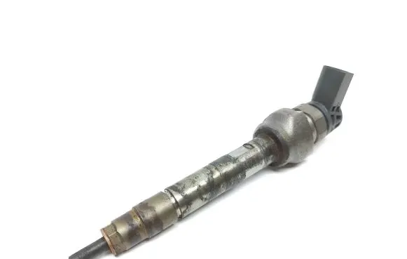BMW 2 F45 Fuel injector 0445110570 8514148
