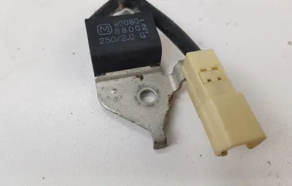 Toyota Avensis T250 Sensor 9008088002