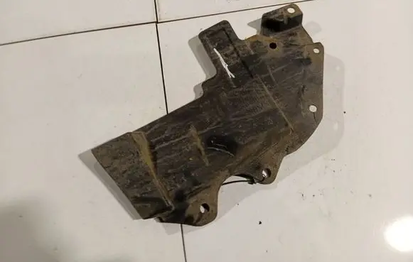 Nissan Qashqai Engine splash shield/under tray 64839JD00A