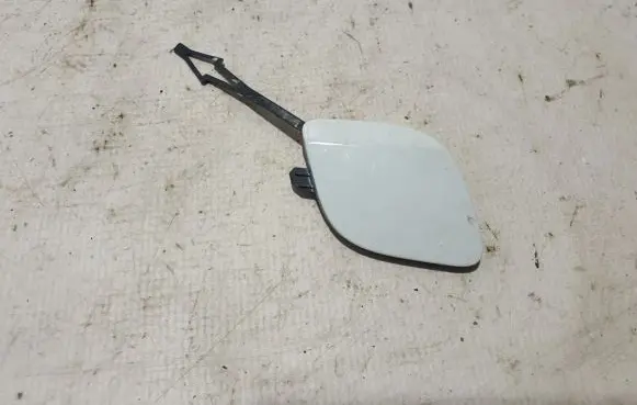 Renault Clio V Front tow hook cap/cover 511806272R