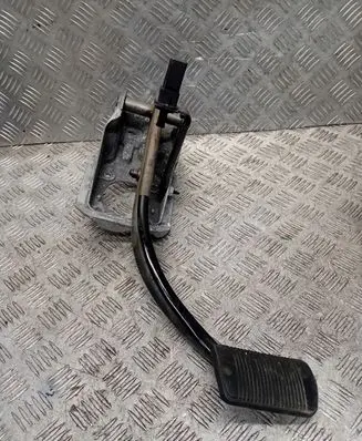 Dodge Durango Brake pedal 04581656AA