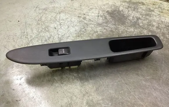 Toyota Avensis Verso Electric window control switch 7423144190