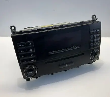 Mercedes-Benz C W203 Radio/CD/DVD/GPS head unit A2038700589 MF2530 020748