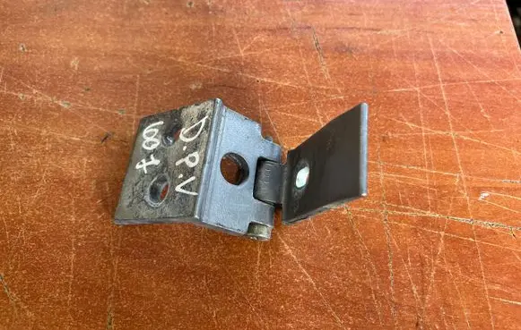 Front door upper hinge