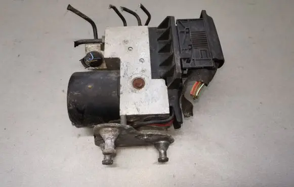 Mercedes-Benz E W210 ABS Pump 0265202436 0034319012