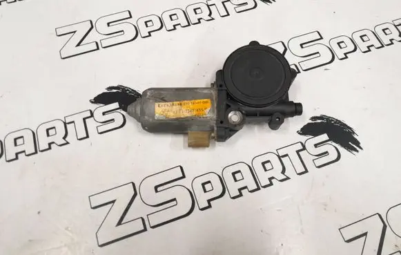 BMW 3 E36 Rear door window regulator motor 1387435