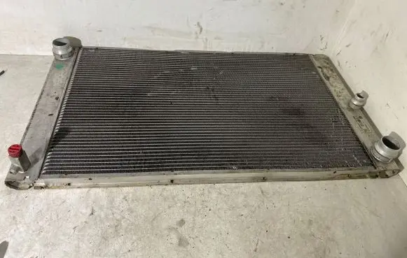 BMW 5 E60 E61 Coolant radiator 7795878 E9990003