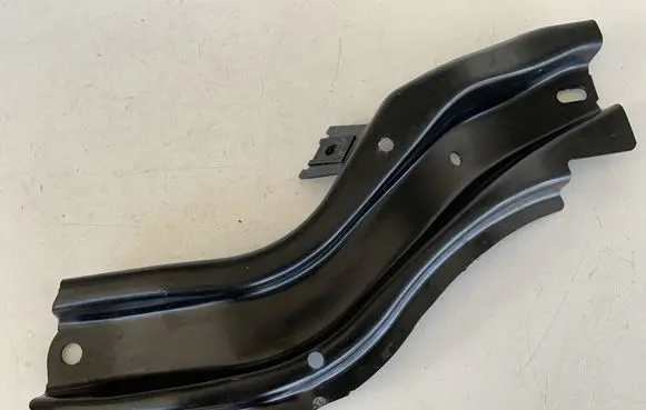 Audi Q5 SQ5 FY Radiator mount bracket 80A805528