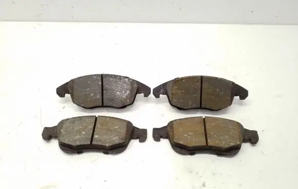 Citroen Berlingo Brake pads (front) 