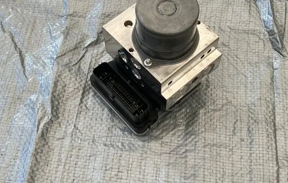 Mercedes-Benz CLE C236 ABS Pump A2369005703 A2369022200 A2549018700